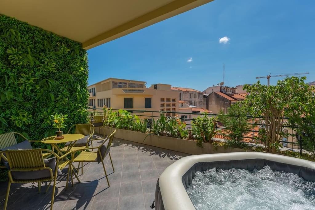 Super Anadia - Olive Appartement Funchal  Buitenkant foto